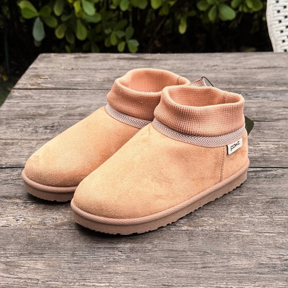 Pawz by Bearpaw Kids Size 2/3 Tan Fleece Lined Faux Fur Slippers Boots NEW